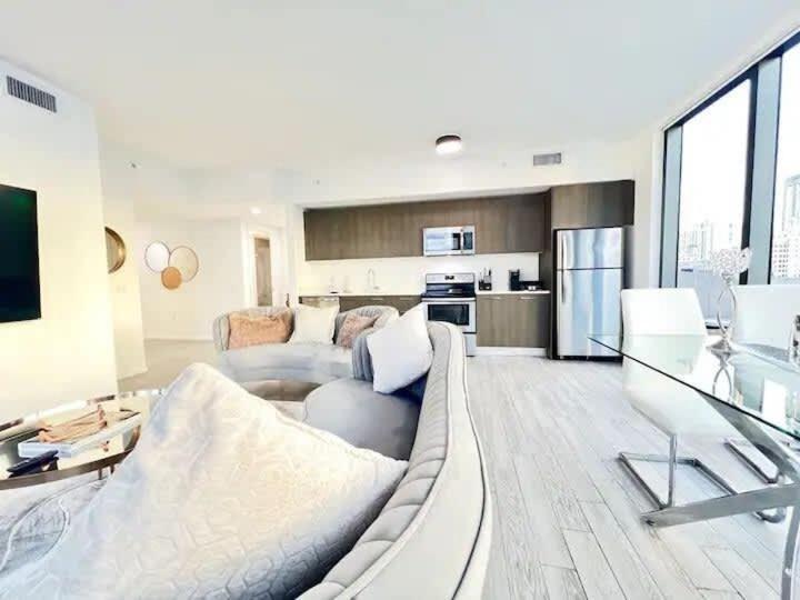 2Br, 2 Baths Lux Downtown Apt Heart Of Austin With Amazing Views, Pool, & Gym المظهر الخارجي الصورة